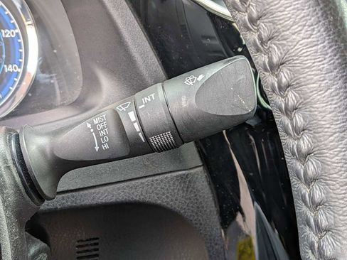 Used 2017 Toyota Corolla SE image 24