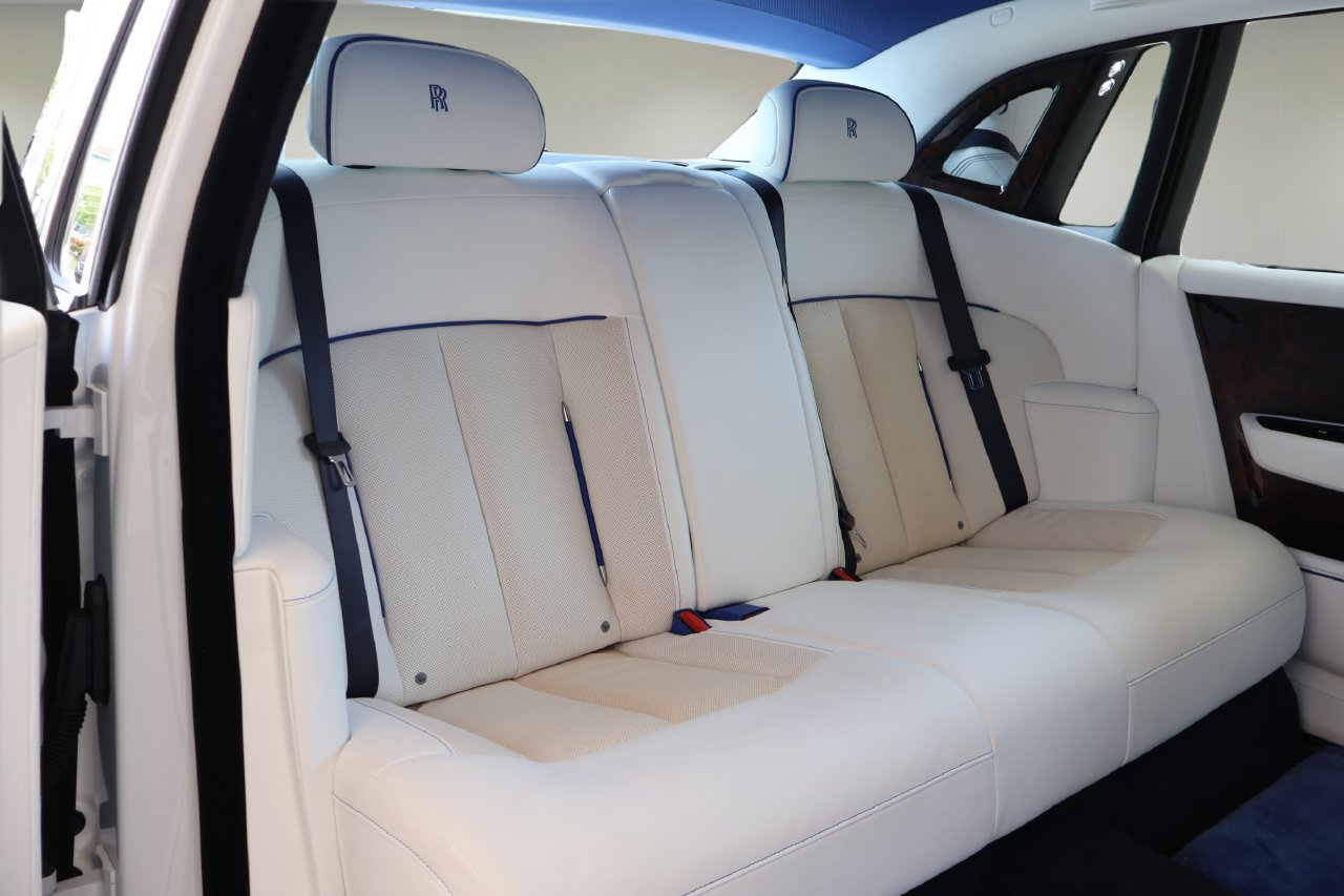 Certified 2023 Rolls-Royce Phantom Extended Wheelbase w/ Leather Finishing Pack RWD image 20