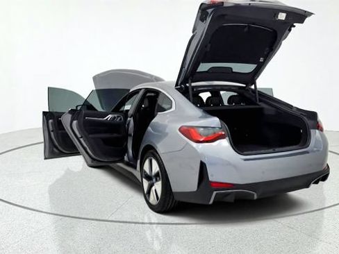 Used 2024 BMW i4 eDrive40 w/ Premium Package RWD image 17