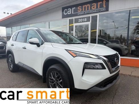 Used 2022 Nissan Rogue S image 1