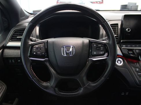 Used 2025 Honda Odyssey Sport-L image 24