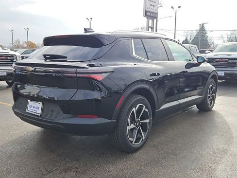 New 2026 Chevrolet Equinox EV LT image 12
