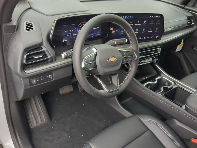 New 2027 Chevrolet Traverse LT FWD image 11