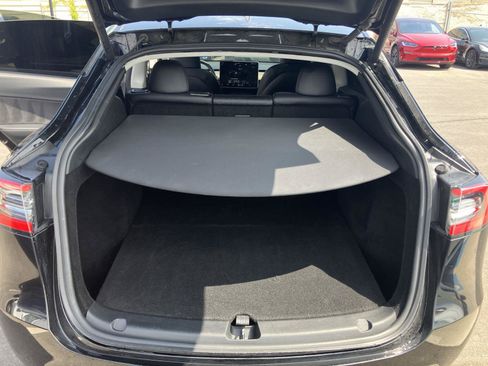 Used 2023 Tesla Model Y Performance AWD/4WD image 19