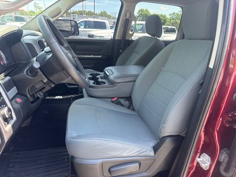 Used 2018 RAM 1500 Express w/ Wheel & Sound Group AWD/4WD image 10