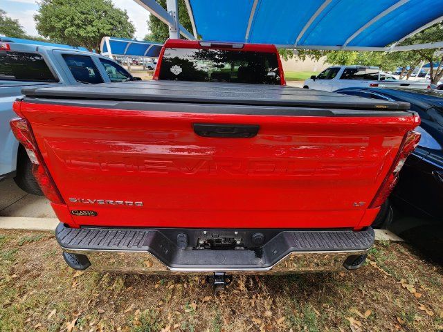 Used 2022 Chevrolet Silverado 1500 LT RWD image 5