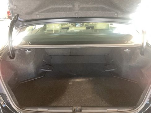 Used 2022 Subaru Legacy Limited image 27