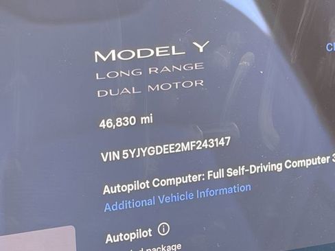 Used 2021 Tesla Model Y Long Range image 12