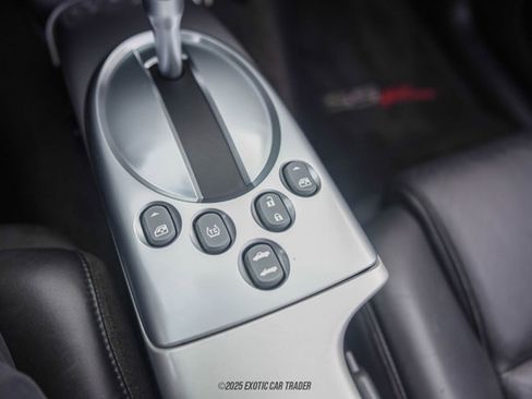 Used 2005 Chevrolet SSR w/ Preferred Equipment Group image 61