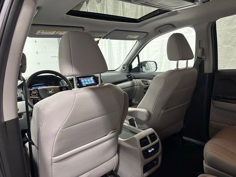 Used 2022 Honda Pilot Touring image 47