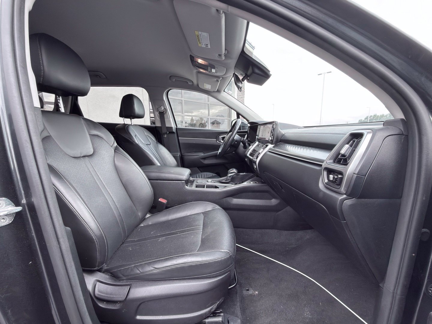Used 2022 Kia Sorento S FWD image 45
