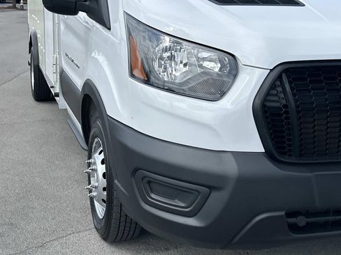 Used 2022 Ford Transit 350 DRW RWD image 15