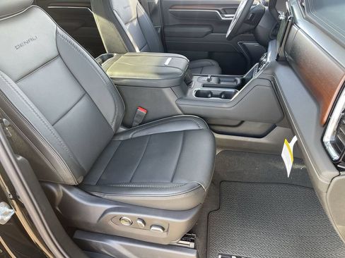New 2026 GMC Sierra 2500 Denali w/ Technology Package AWD/4WD image 26