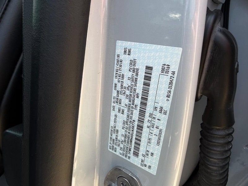 Used 2025 Ford Escape ST-Line FWD image 20