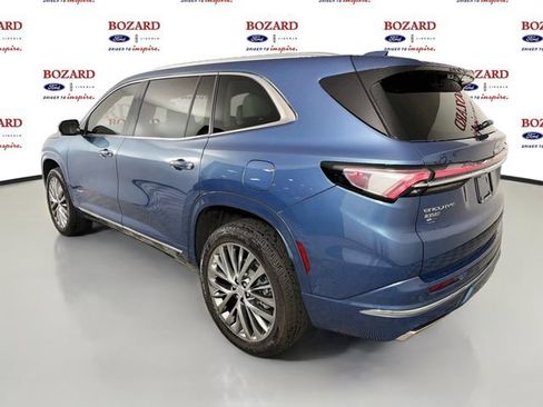 Used 2026 Buick Enclave Avenir w/ Super Cruise Package FWD image 6