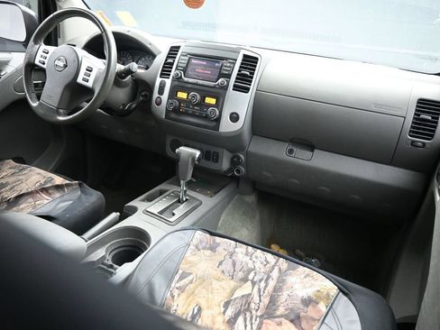 Used 2017 Nissan Frontier SV w/ SV Value Truck Package RWD image 11