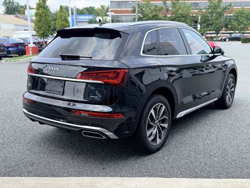 Used 2023 Audi Q5 2.0T Premium Plus w/ Premium Plus Package AWD/4WD image 6