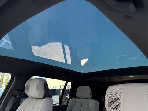 Used 2025 Cadillac Escalade IQ Luxury 1 AWD/4WD image 33