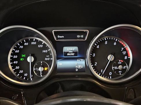 Used 2016 Mercedes-Benz GL 450 4MATIC image 11