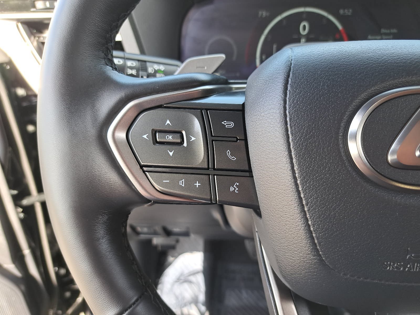 Used 2026 Lexus GX 550 w/ Accessory Package (2T) AWD/4WD image 19