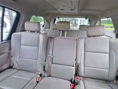 Used 2008 INFINITI QX56 4WD w/ Technology Pkg image 21