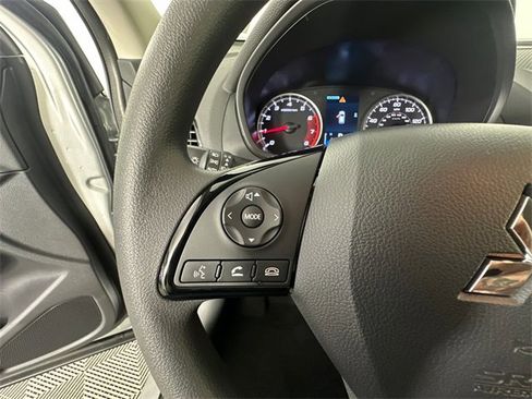 New 2025 Mitsubishi Eclipse Cross LE image 24