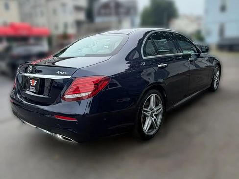 Used 2019 Mercedes-Benz E 300 4MATIC image 7