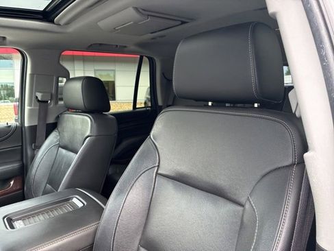 Used 2017 GMC Yukon SLT w/ Open Road Package RWD image 8