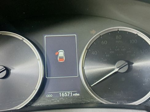 Used 2024 Lexus IS 300 w/ Comfort Package image 19