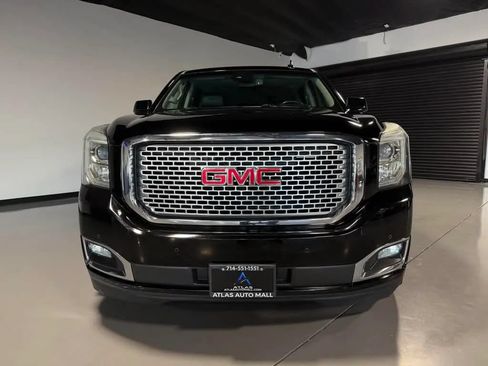 Used 2017 GMC Yukon XL Denali w/ Open Road Package AWD/4WD image 2