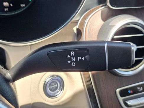 Used 2020 Mercedes-Benz GLC 350e 4MATIC image 17