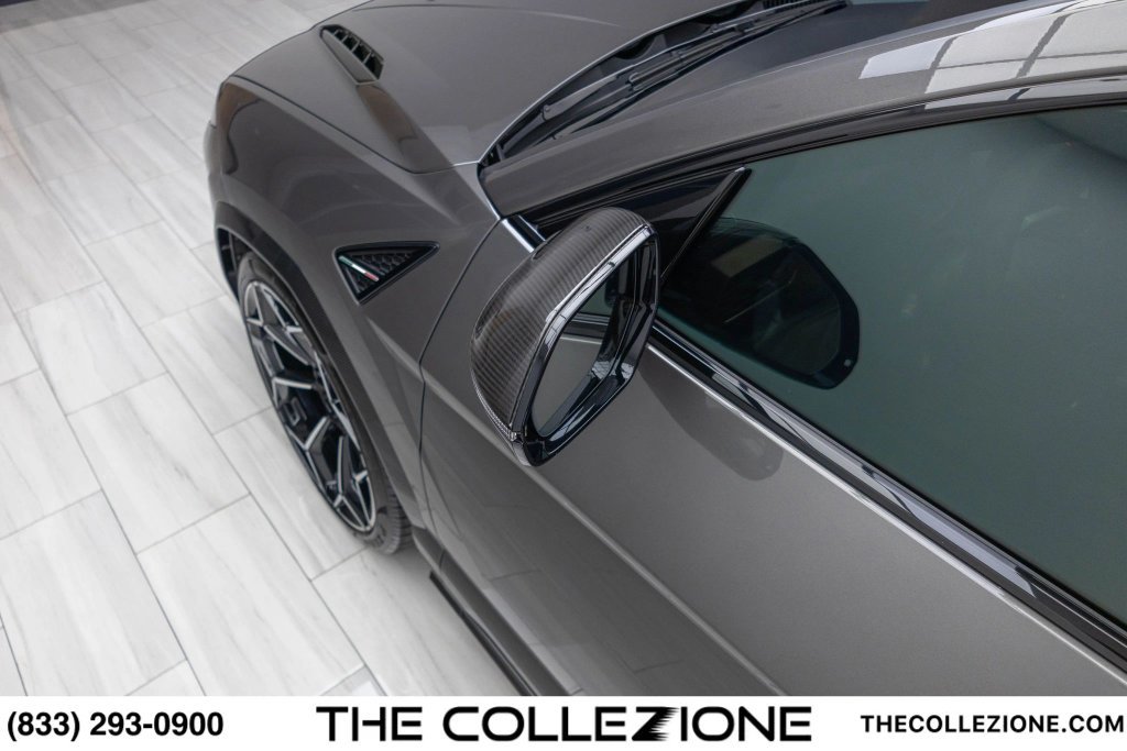 Used 2023 Lamborghini Urus Performante AWD/4WD image 13