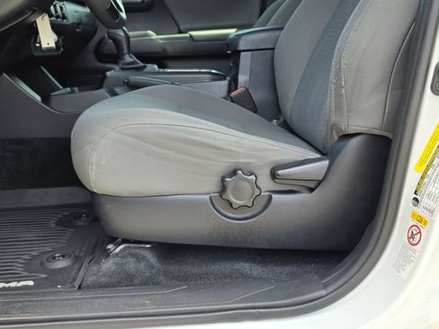 Used 2019 Toyota Tacoma SR w/ SR Convenience Package RWD image 14