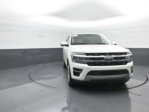 Certified 2024 Ford Expedition Limited AWD/4WD image 3