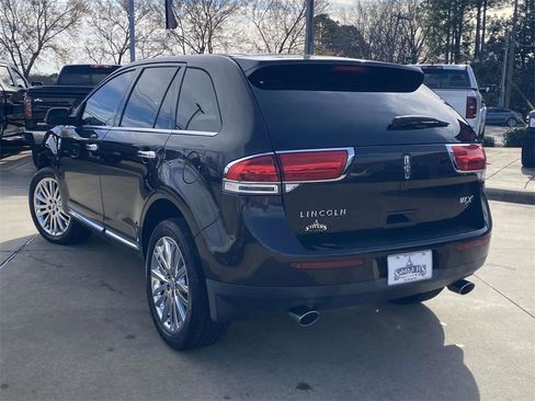 Used 2014 Lincoln MKX FWD w/ Equipment Group 102A image 6