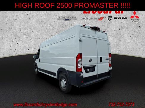 Used 2023 RAM ProMaster 2500 FWD image 3
