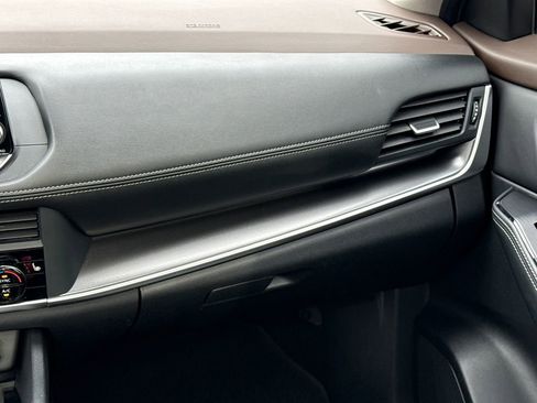 Used 2023 Nissan Rogue SV w/ SV Premium B Package image 16