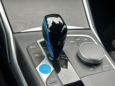 Certified 2023 BMW i4 eDrive35 image 27