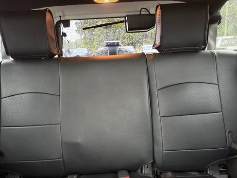 Used 2010 Jeep Wrangler Unlimited Sport AWD/4WD image 13