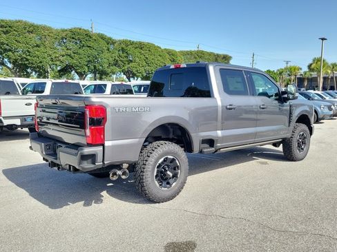 New 2026 Ford F350 Platinum w/ Tremor Off-Road Package AWD/4WD image 9
