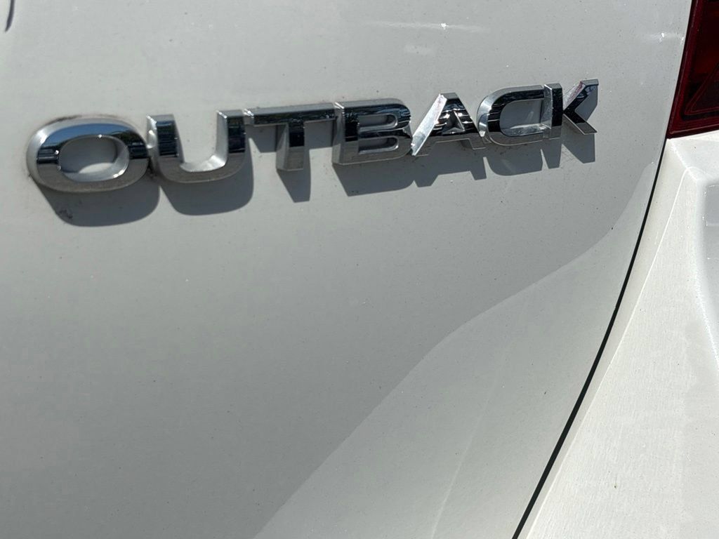 Used 2018 Subaru Outback 2.5i Touring w/ Protection Package #1 AWD/4WD image 16