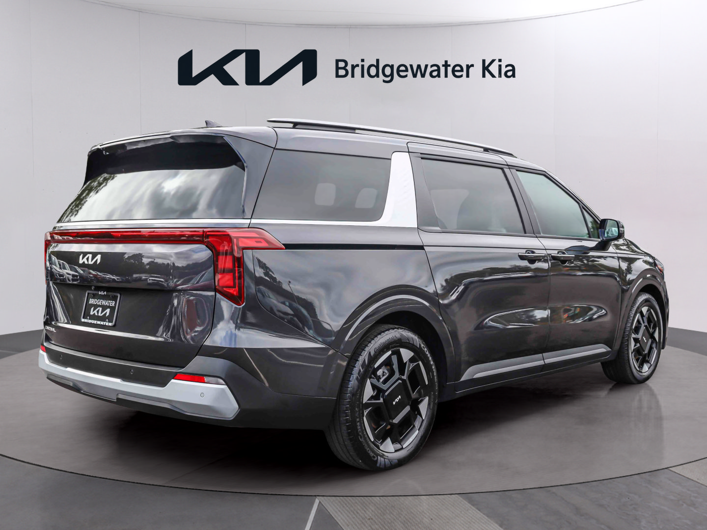 Used 2026 Kia Carnival EX FWD image 6