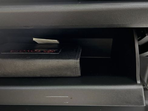 Used 2022 Toyota RAV4 XLE image 35