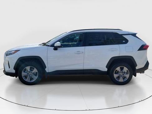 Certified 2025 Toyota RAV4 XLE w/ Convenience Package FWD image 4