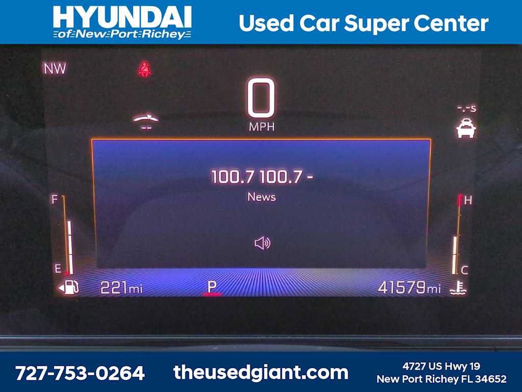 Used 2024 Chevrolet Trax LT w/ Driver Confidence Package FWD image 28