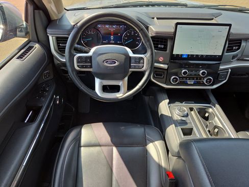 Certified 2024 Ford Expedition XLT RWD image 14