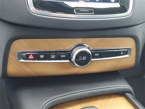 Used 2023 Volvo XC90 B6 Plus w/ Protection Package Premier image 30