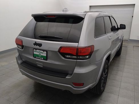 Used 2019 Jeep Grand Cherokee Altitude RWD image 7