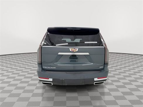 New 2026 Cadillac Escalade Luxury image 9