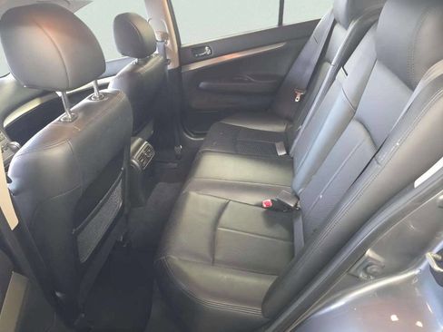 Used 2011 INFINITI G25 x w/ Moonroof Pkg image 7